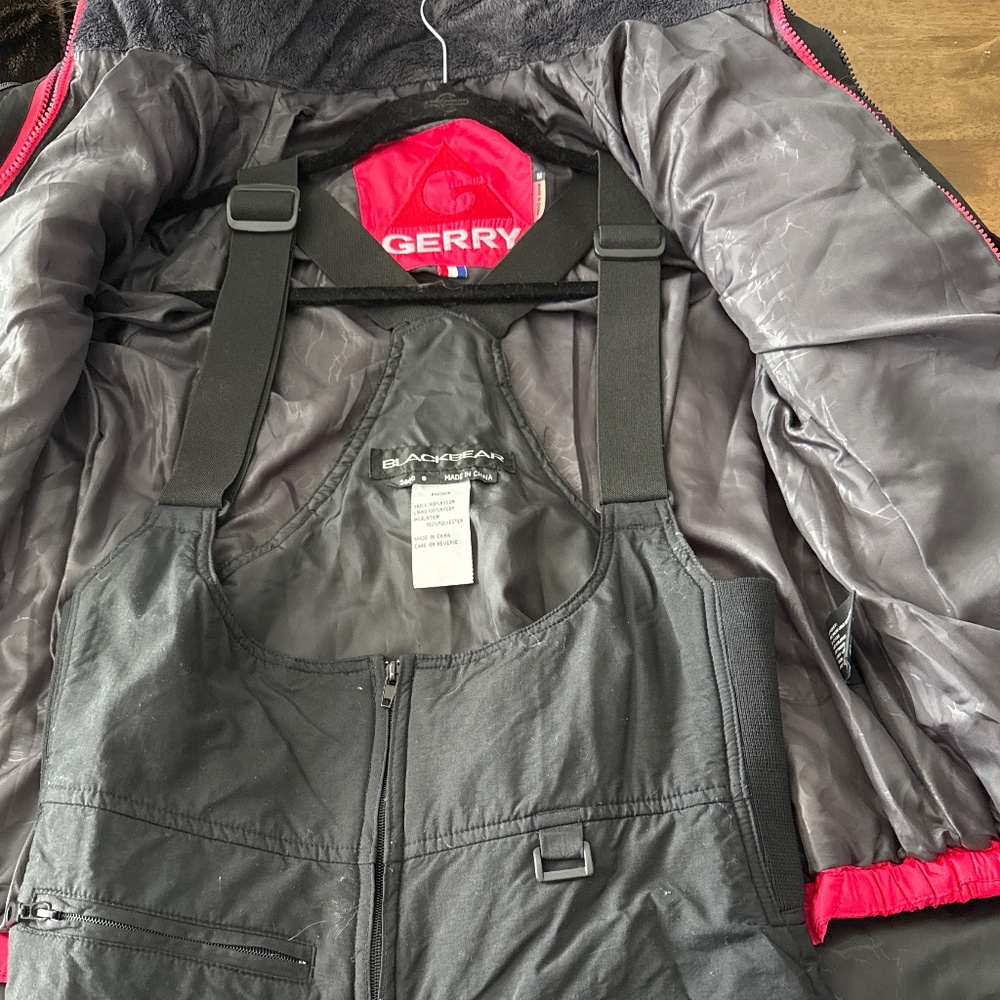 Women’s Winter Gear Bundle – Jacket + Snow Bibs (Size L)